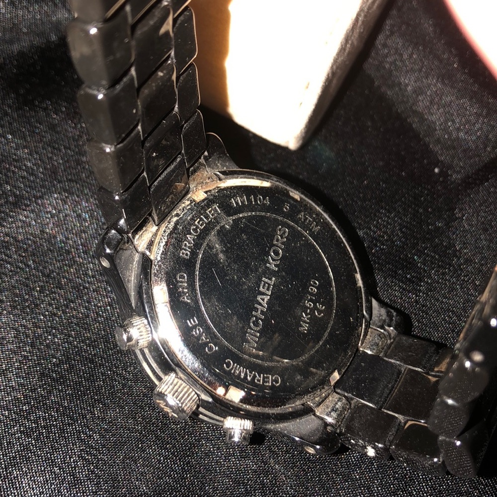 Ladies Designer watch - Picture 4 of 4